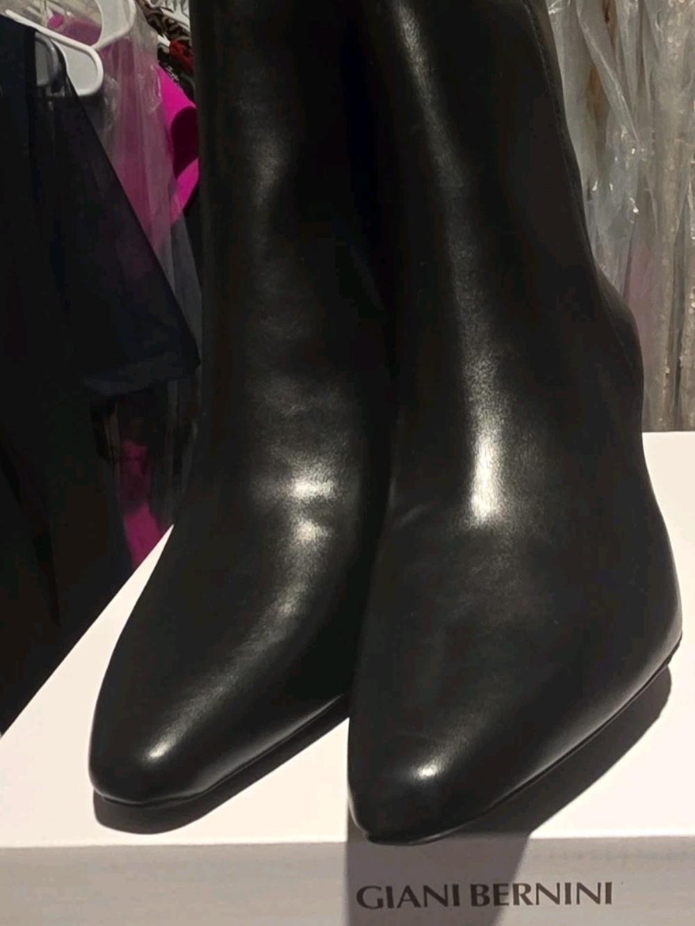 Giani Bernini Black Pointed Toe Leather Ankle Boots
